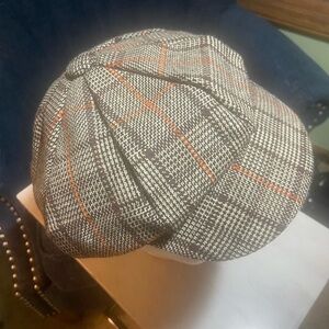Stylish Plaid Newsboy Cap